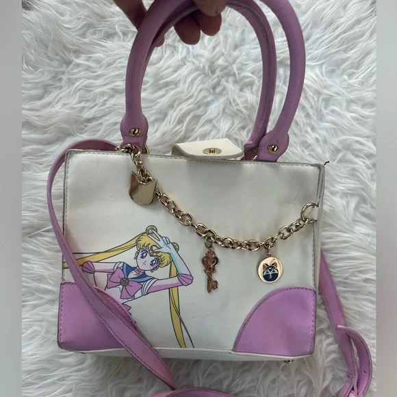 Sailor Moon Pink and White Handbag - Picture 8 of 8